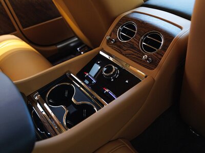 ROLLS ROYCE SPECTRE 2024 thumbnail 19