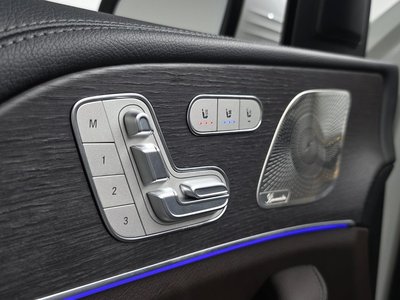2022 Mercedes-BENZ GLS thumbnail 35