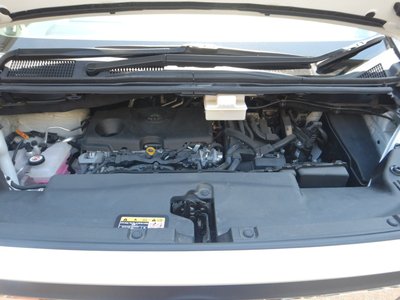 TOYOTA VELLFIRE - 9