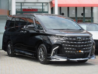 2025 Toyota ALPHARD photo 4