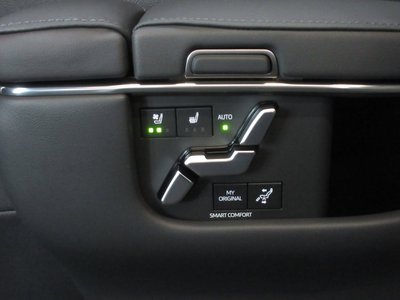 2025 Toyota ALPHARD thumbnail 32