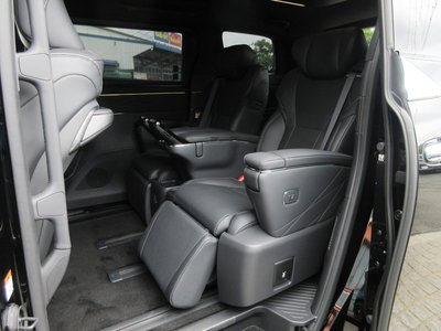 2025 Toyota ALPHARD thumbnail 30