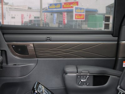 2025 Toyota ALPHARD thumbnail 40