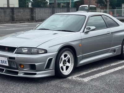NISSAN SKYLINE GT-R - 1