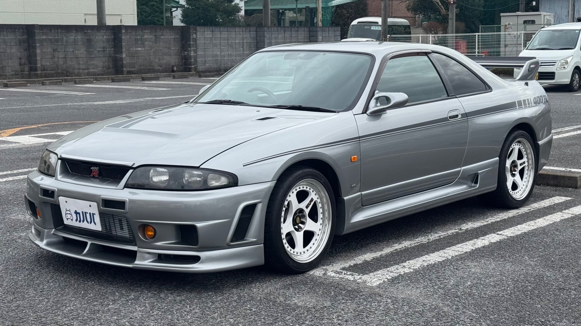 NISSAN SKYLINE GT-R - View 1