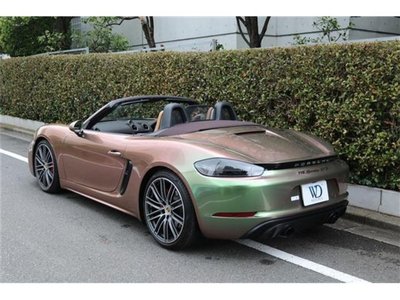 PORSCHE 718 BOXSTER - 9