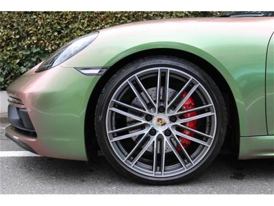 PORSCHE 718 BOXSTER - 4