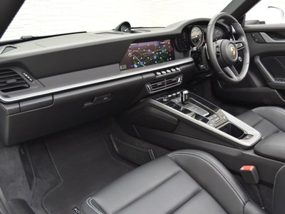 PORSCHE 911 - 10