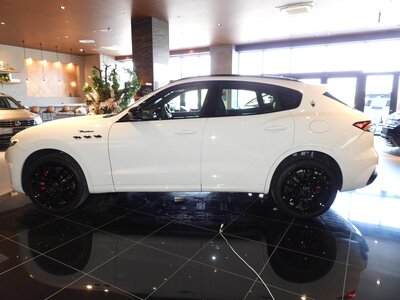 MASERATI LEVANTE - 7