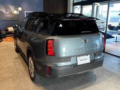 MINI MINI COUNTRYMAN - 10