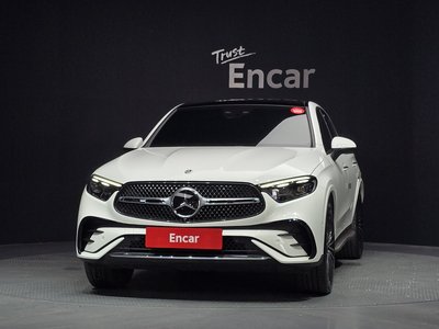 2024 Mercedes-BENZ GLC photo 2