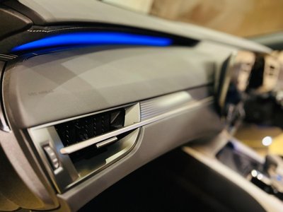 2025 Lexus RX — миниатюра 63