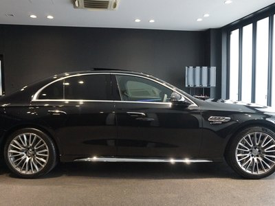 صورة 10 لـ 2025 Mercedes-BENZ E-CLASS AMG