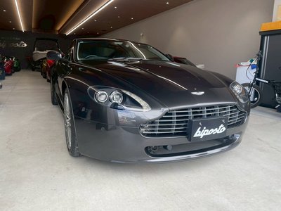 2011 Aston Martin V8 thumbnail 3