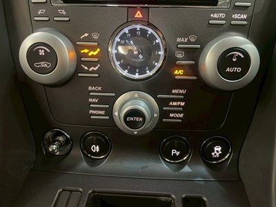2011 Aston Martin V8 thumbnail 22