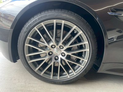 2011 Aston Martin V8 thumbnail 11