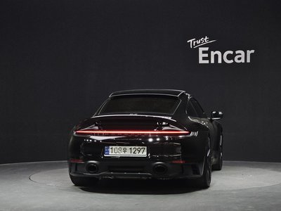 PORSCHE 911 - 4