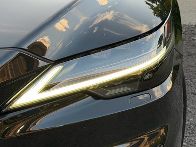 صورة 4 لـ 2024 Lexus RX