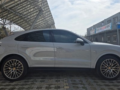 PORSCHE CAYENNE - 6