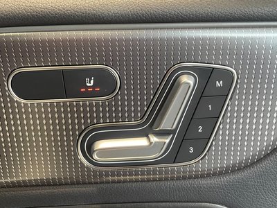 MERCEDES-BENZ GLB - 8