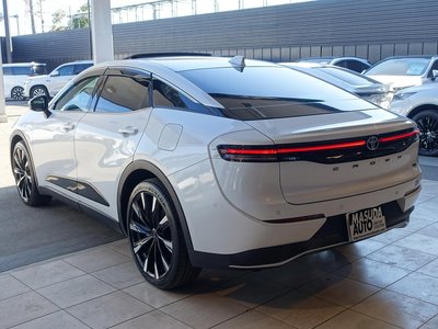 TOYOTA CROWN CROSSOVER - 5