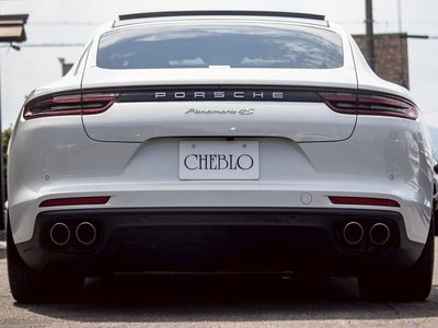 PORSCHE PANAMERA - 6