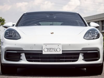 PORSCHE PANAMERA - 3