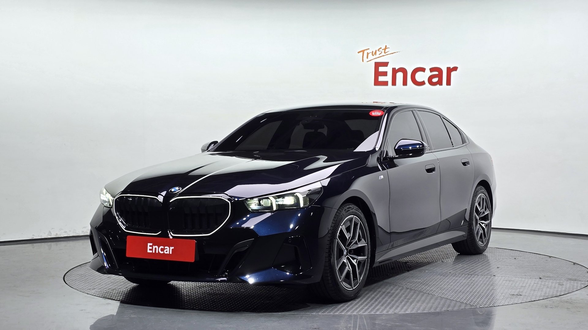 BMW 5 SERIES - View 1