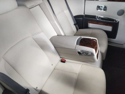 ROLLS-ROYCE GHOST - 6