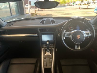 PORSCHE 911 - 6