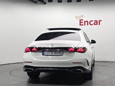 MERCEDES-BENZ E-CLASS - 3