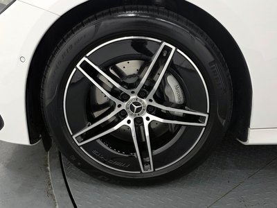 MERCEDES-BENZ E-CLASS - 6