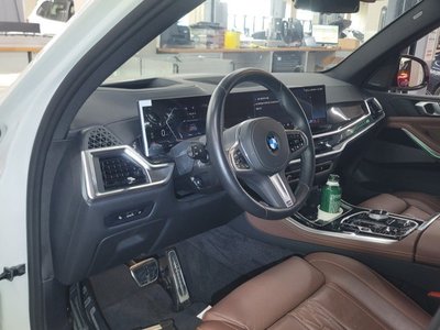 2026 BMW X5 photo 7
