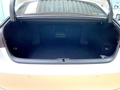 صورة مصغرة 17 لـ 2020 Lexus ES