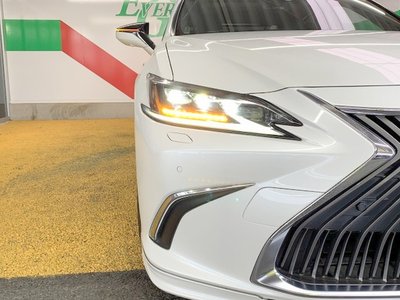 صورة مصغرة 24 لـ 2020 Lexus ES