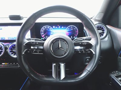 2025 Mercedes-BENZ GLB — миниатюра 13