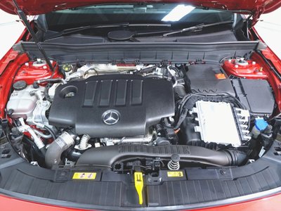 2025 Mercedes-BENZ GLB — миниатюра 35