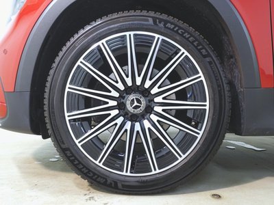 2025 Mercedes-BENZ GLB — миниатюра 32
