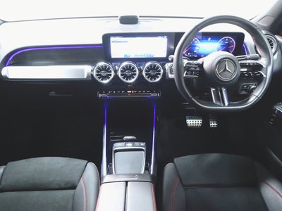 2025 Mercedes-BENZ GLB — миниатюра 12