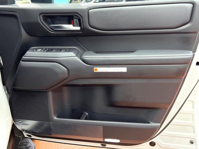2025 Toyota LAND CRUISER 250 — миниатюра 30