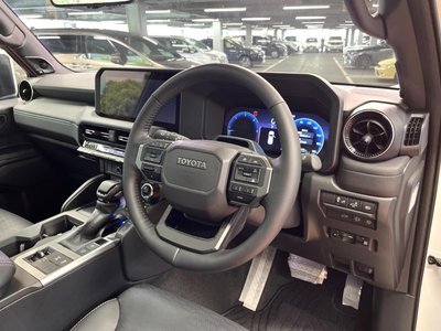 2025 Toyota LAND CRUISER 250 — миниатюра 21