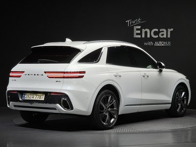 2021 Genesis GV70 photo 3