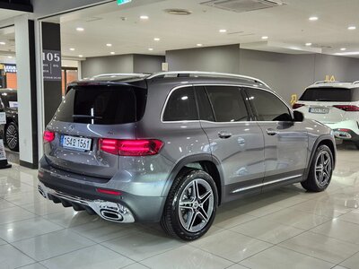 MERCEDES-BENZ GLB - 2