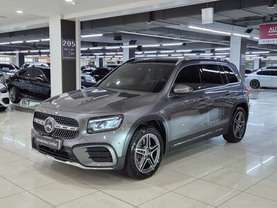 MERCEDES-BENZ GLB