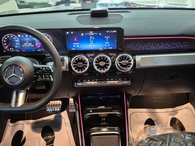 MERCEDES-BENZ GLB - 5