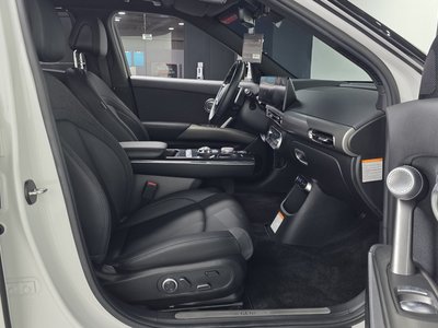 2022 Genesis GV60 — миниатюра 18