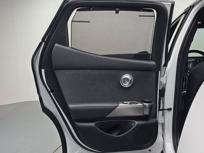 2022 Genesis GV60 — миниатюра 16
