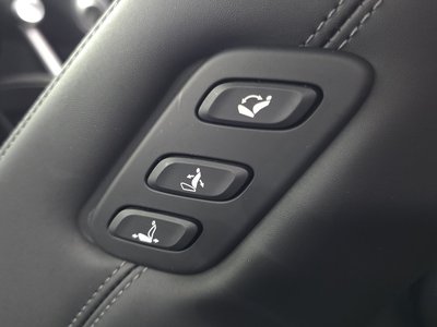 2022 Genesis GV60 — миниатюра 25