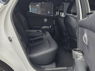 2022 Genesis GV60 — миниатюра 19