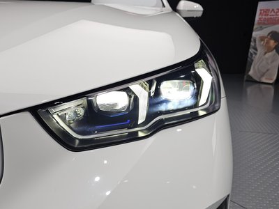 2026 BMW 5 SERIES 照片 9